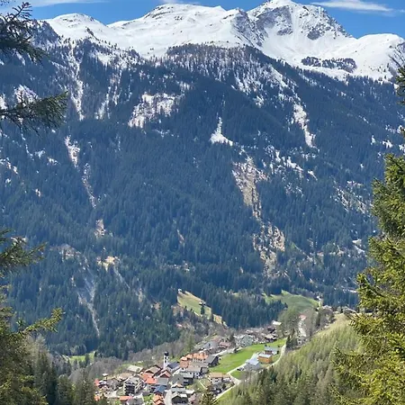 Bambi Lodge Ferienwohnung Auf Knapp 1400 M Nahe Arosa Peist Exterior photo