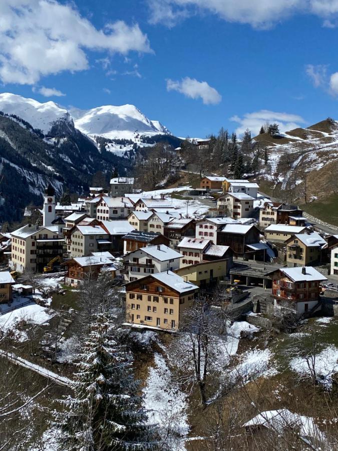 Apartment Bambi Auf 1400 M Nahe Arosa *